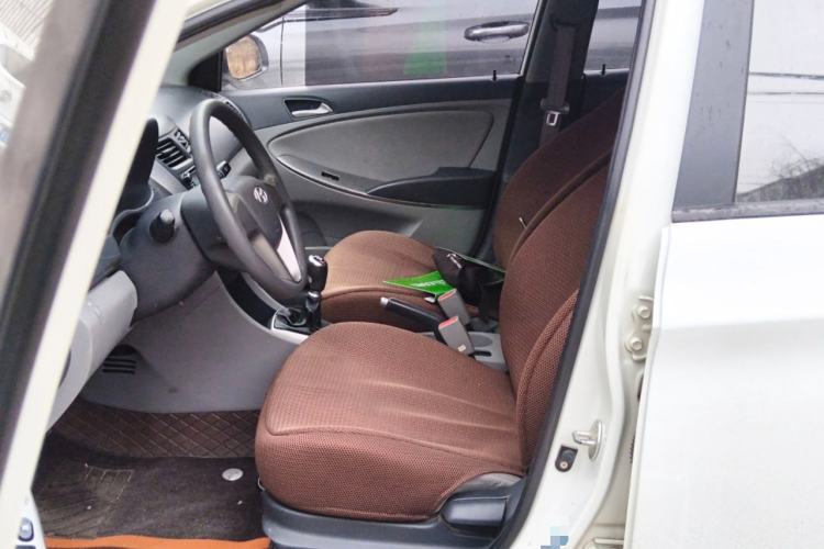 Used Hyundai Verna (older generation) 2016 1.4L Manual Smart GLS Trim
