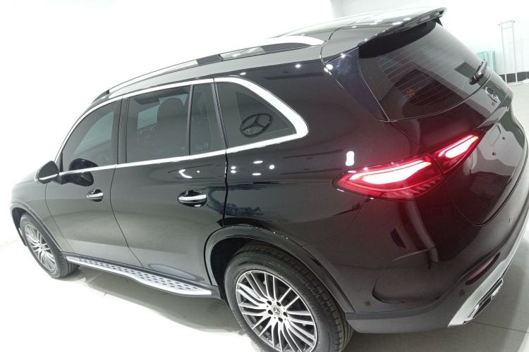 Used Mercedes-Benz GLC 2025 Refreshed GLC 300 L 4MATIC Dynamic Version 5 Seats
