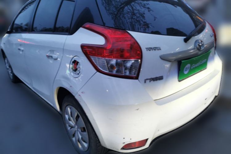 Used Toyota YARiS L Zhi Xuan 2015 1.5E Automatic Charm Edition