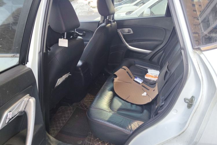 Used Bestune X80 2013 2.0L automatic luxury version