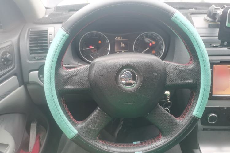 Used Skoda Octavia 2014 1.6L Manual Yijie Edition