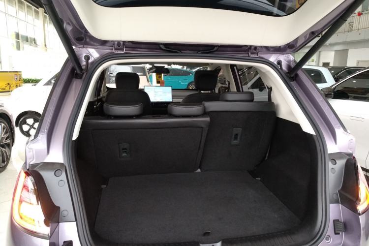 Used Baojun Cloud 2023 460 Max Trunk