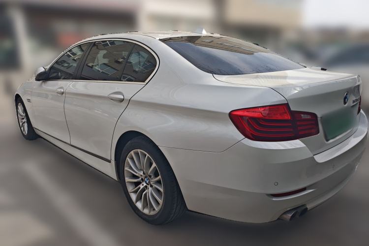 Used BMW 5 Series 2014 525Li Leading Model Rear Left 45 Deg
