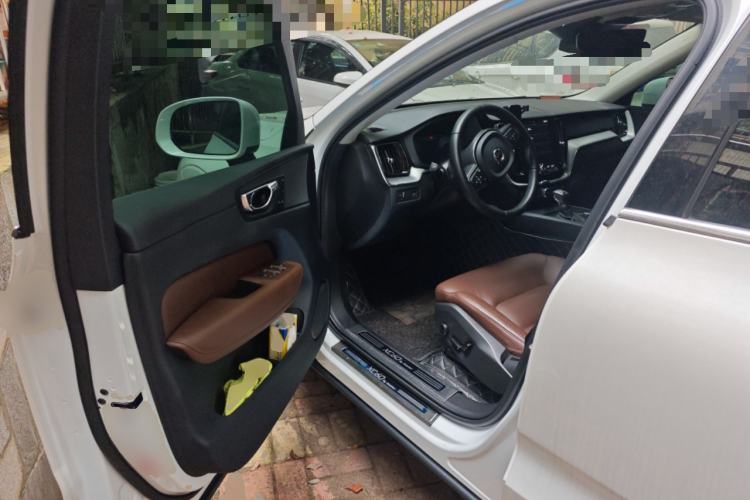 Used Volvo XC60 2019 T5 4x4 Zhiyuan Edition China VI Standard