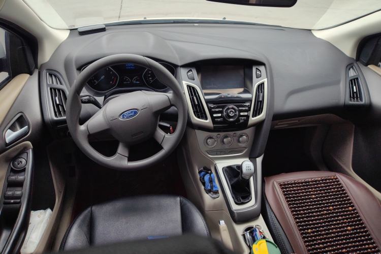 Used Ford Focus 2012 Sedan 1.6L Manual Comfort Model