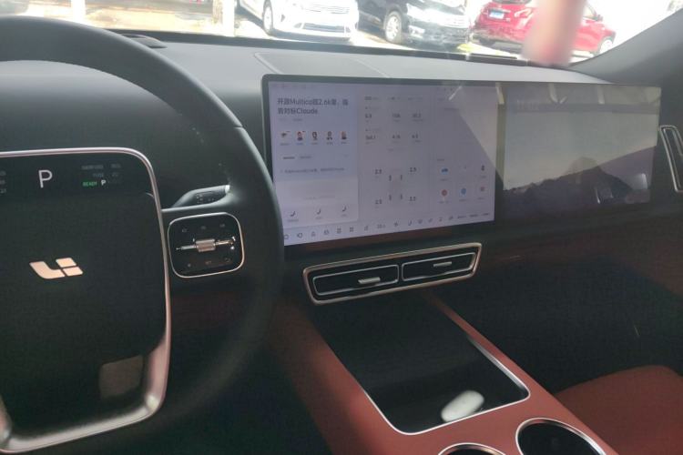 Used Li Auto L6 2025 Pro Smart Refresh Edition Center Console