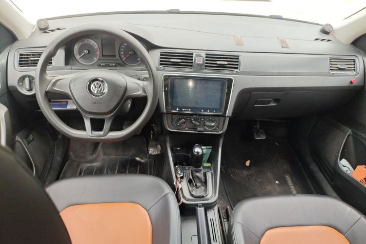 Used Volkswagen Santana 2018 1.5L Automatic Fashion Edition Center Console