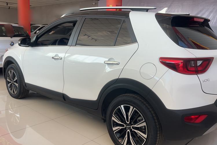 Used Kia kx1 Stonic 2021 1.4L CVT Sunroof Model
