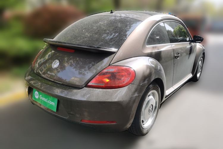 Used Volkswagen Beetle 2015 180TSI model
