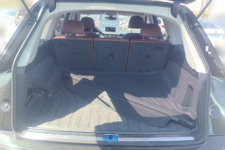 Used Audi Q7 2018 40 TFSI Comfort Model Trunk