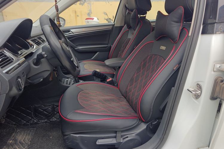 Used Volkswagen Bora 2016 1.6L Manual Comfort Model
