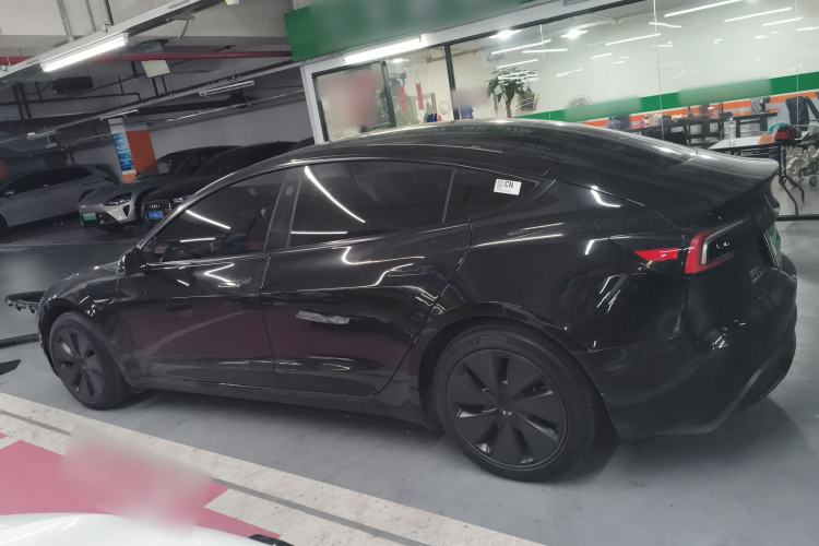 Used Tesla Model 3 2023 Rear-Wheel-Drive Version

