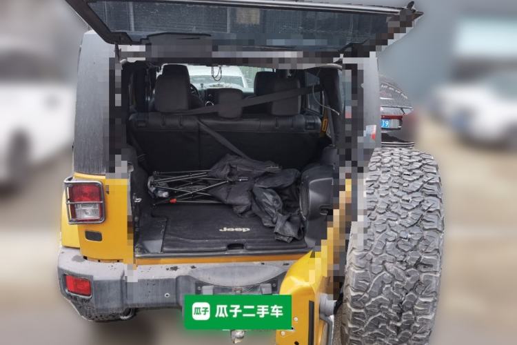 Used Jeep Wrangler 2014 3.0L Sahara Four-Door Edition
