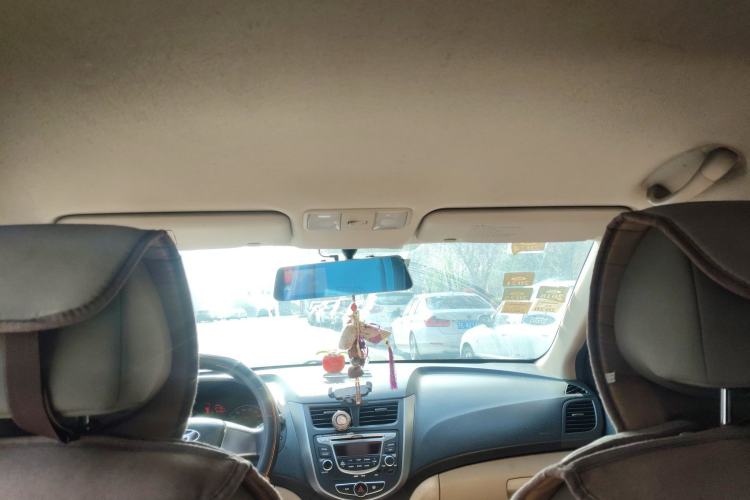 Used Hyundai Verna (older generation) 2014 1.4L Manual Smart GLS Trim Headliner