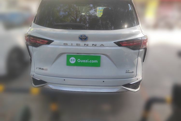 Used Toyota SIENNA 2023 2.5L Hybrid Comfort Edition Rear