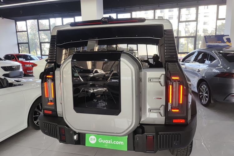 Used JETOUR Traveler 2023 2.0T All-Wheel Drive CrossPRO+
