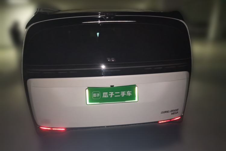 Used Li Auto MEGA 2025 Home Family Special Edition