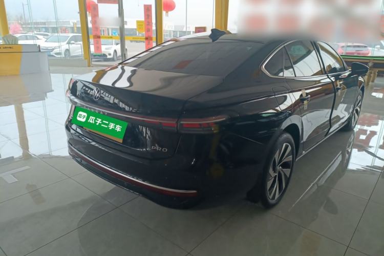 Used Volkswagen Passat 2025 Pro 380TSI Dragon Glory Edition
