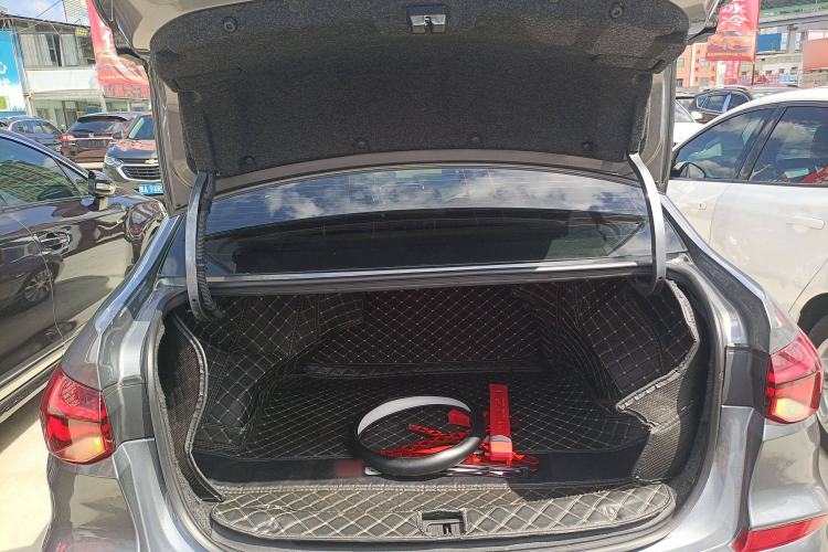 Used Chevrolet Monza 2021 320 Automatic Enjoyment Sunroof Edition