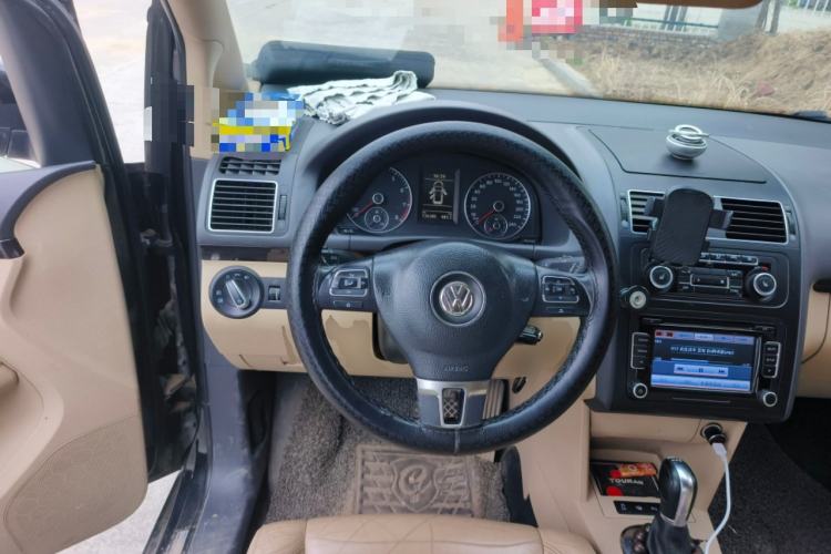 Used Volkswagen Touran 2013 1.4T DSG Smart Edition 5-seater
