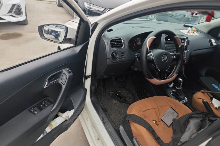 Used Volkswagen Polo 2016 1.6L Automatic Comfort Model Driver Seat