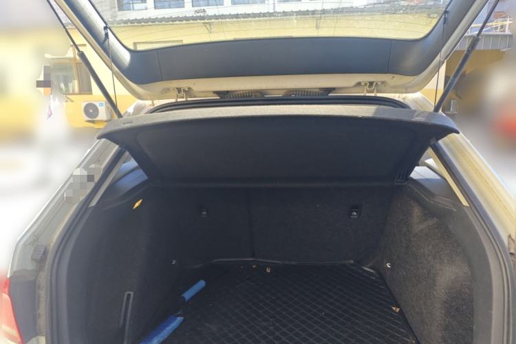 Used Volkswagen Gran Lavida 2013 1.6L Automatic Comfort Model