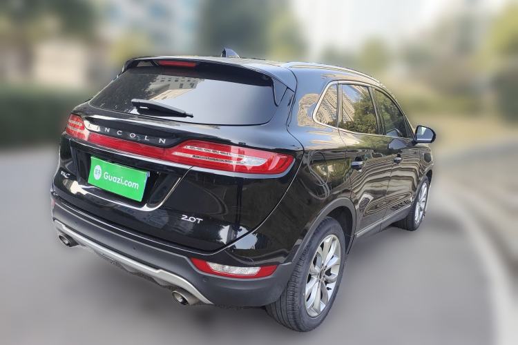 Used Lincoln MKC 2017 2.0T Two-Wheel-Drive Luxury Edition Rear Right 45 Deg