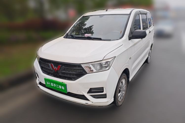 Used Wuling Hongguang 2019 1.5L S Basic Version China VI Standard LAR