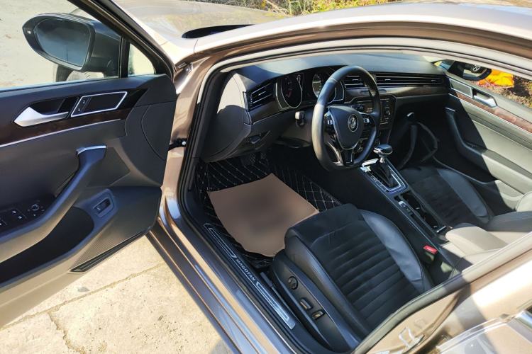 Used Volkswagen Magotan 2018 330TSI DSG Luxury Model