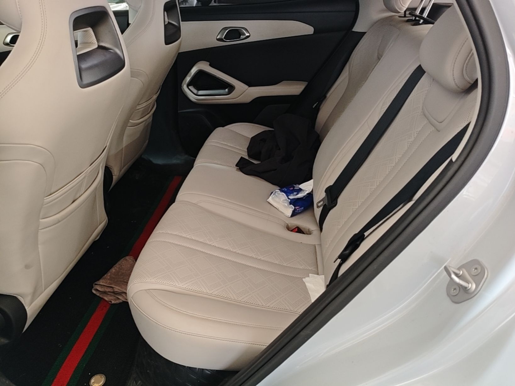 BYD Yuan UP 2024 401 km Active Version — снимка 20