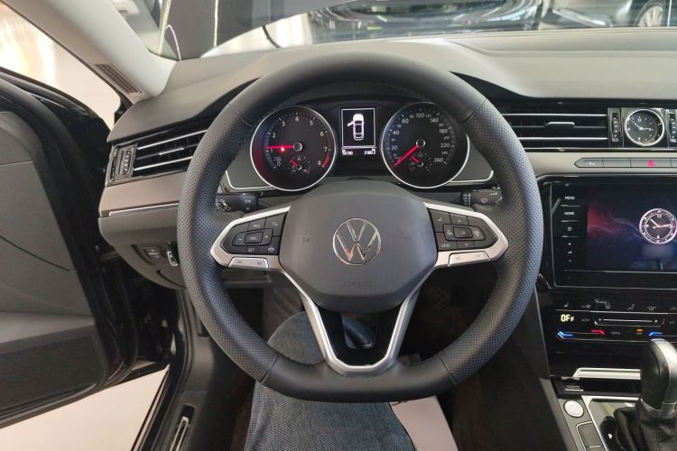 Used Volkswagen Magotan 2020 330TSI DSG Leading Model Steering Wheel