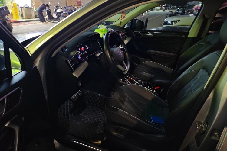 Used Volkswagen Tiguan L 2022 330TSI Automatic Two-Wheel Drive R-Line Enhanced Edition