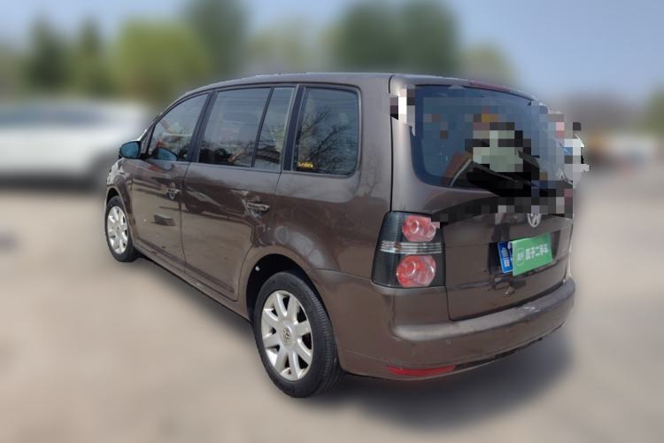 Used Volkswagen Touran 2011 1.4T Manual ZhiShang Edition 5-seater
