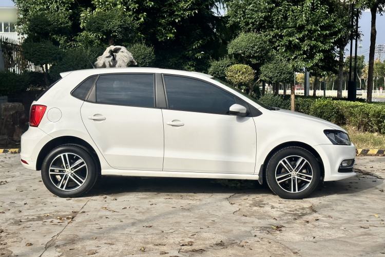 Used Volkswagen Polo 2016 1.6L Automatic Comfort Model