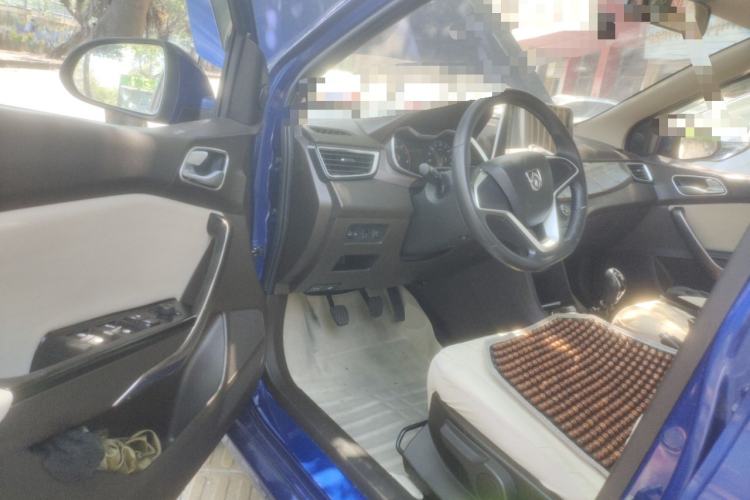 Used Baojun 310W 2017 1.5L Manual Comfort Version China V