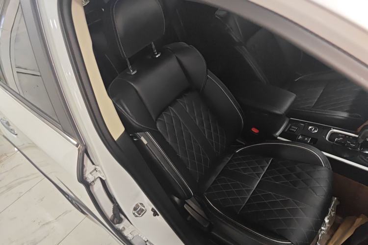 Used Mitsubishi Outlander 2020 2.4L 4x4 Zhi Xiang Edition 7-Seater Right Front Seat