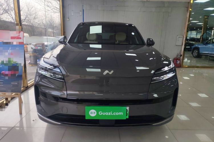 Used ONVO Luxeed L90 2025 Model—Ultra Six-Seater Version
