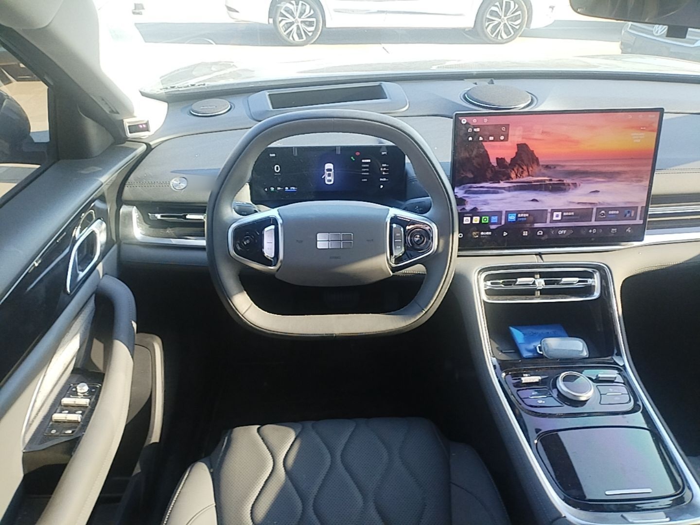Geely Galaxy A7 2025 Model EM-i 150km Exploration+ Edition — снимка 13