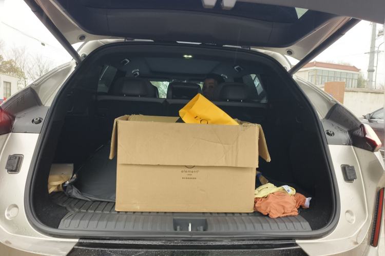 Used Lynk & Co 08 EM-P 2023 120km Long-Range Halo
