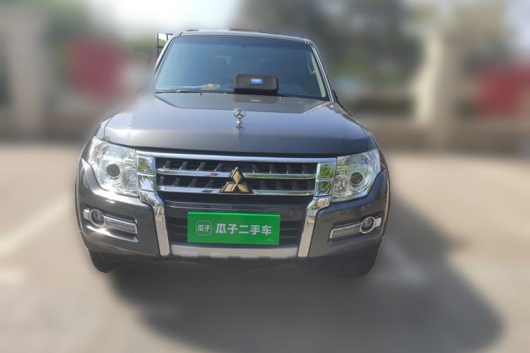 Used Mitsubishi Pajero 