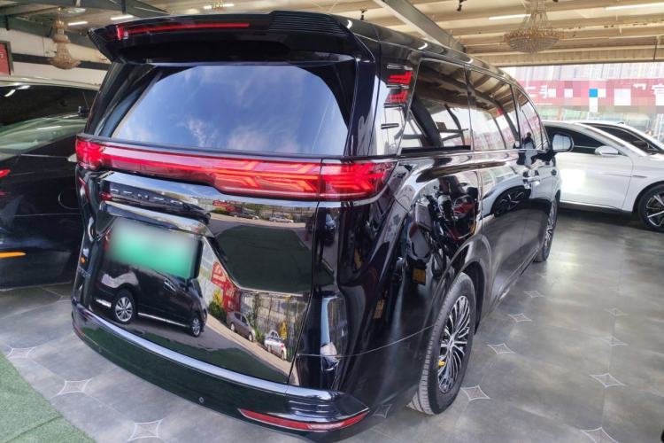 Used Denza D9 2025 DM-i Smart Drive 1020 Four-Wheel Drive Deluxe Model Rear Right 45 Deg