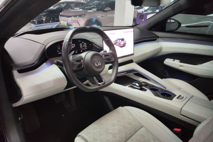 Used Zeekr 001 2024 WE Edition 95 kWh All-Wheel Drive Center Console