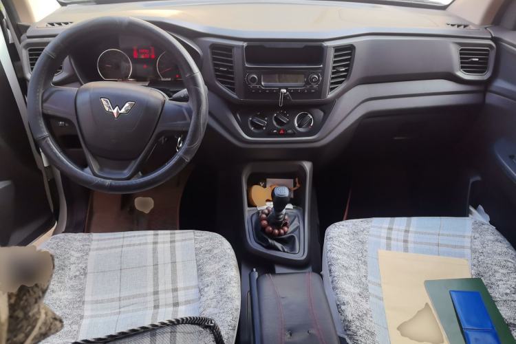 Used Wuling Hongguang V 2019 1.5L Jingqu Version China VI LAR