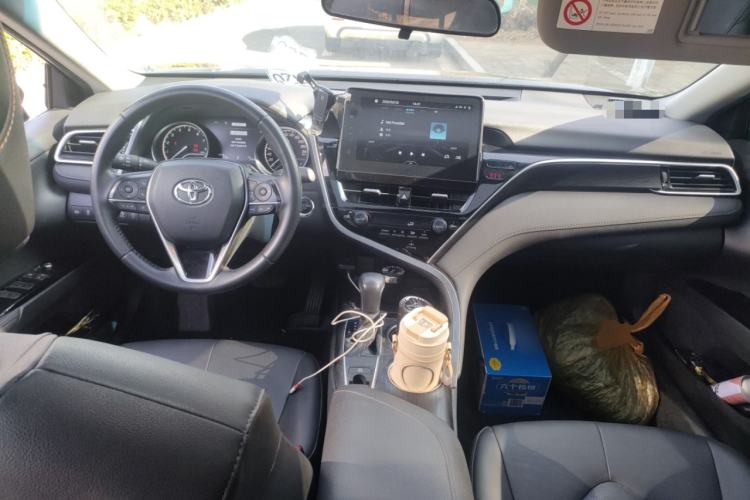 Used Toyota Camry 2021 2.0G Luxury Edition
