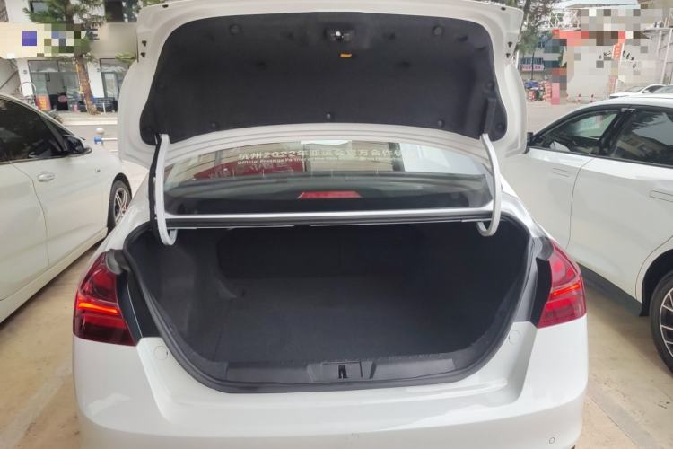 Used Geely Auto Emgrand 2019 Leading Edition 1.5L CVT Upward-Connected Model China VI Standard