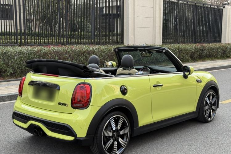 Used MINI 2023 Second Facelift 2.0T COOPER S CABRIO Artist
