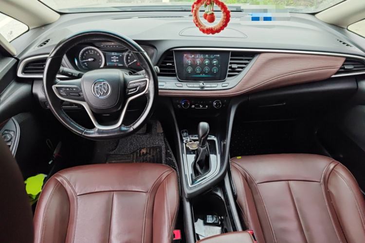 Used Buick GL6 2018 18T 6-Seater Luxury Model Center Console