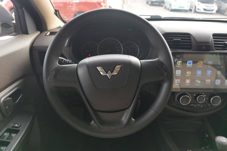 Used Wuling Hongguang 2014 1.5L S Standard Version