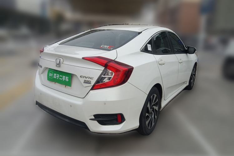 Used Honda Civic 2016 220TURBO CVT Luxury Edition Rear Right 45 Deg