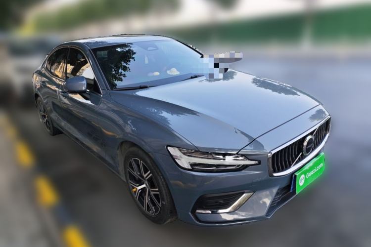 Used Volvo S60 2023 B4 Zhiyi Luxury Edition
